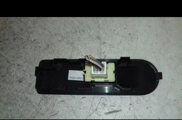 Commande leve-glace porte arrière gauche Renault CLIO IV (BH_) 1.2 16v (2012) occasion — photo 3
