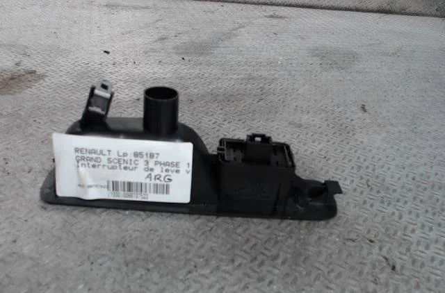 Commande leve-glace porte arrière gauche RENAULT GRAND SCENIC 3  GRAND SCENIC 3 PHASE 1 occasion