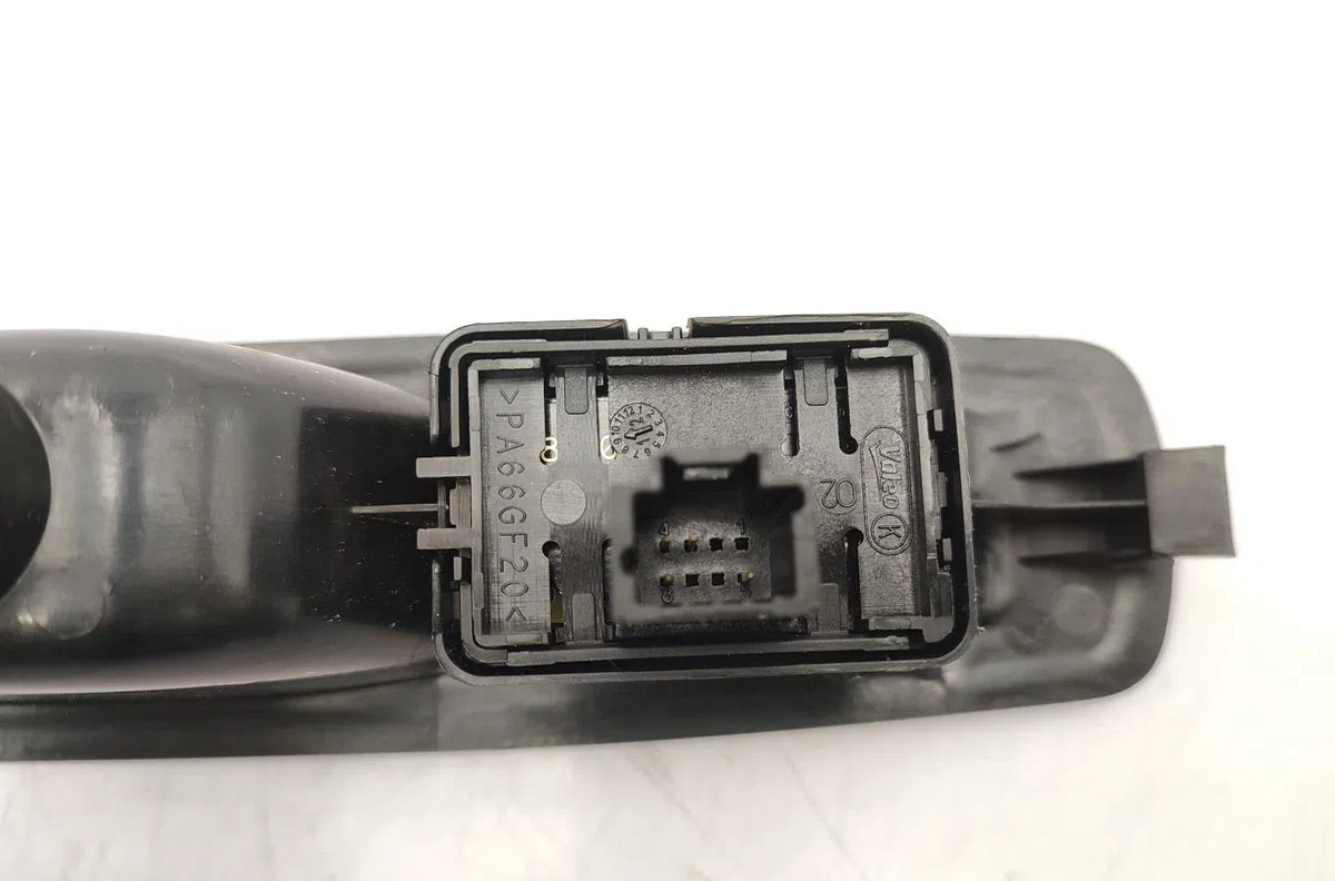 Commande leve-glace porte arrière gauche RENAULT SCENIC 3 PHASE 2 occasion — photo 2