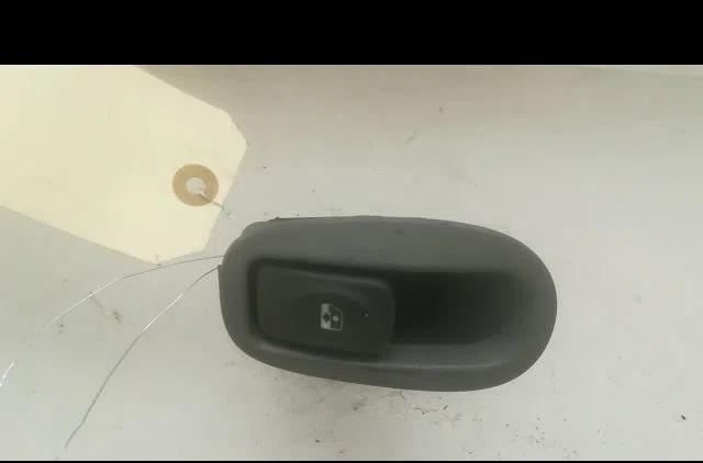 Commande leve-glace porte arrière gauche Renault SCÉNIC I Monospace (JA0-1_, FA0_) 1.6 (ja00, ja16, ja15, ja19, ja1v, ja2b, ja2c, ja0b,... (1999-2003) 5 portes occasion
