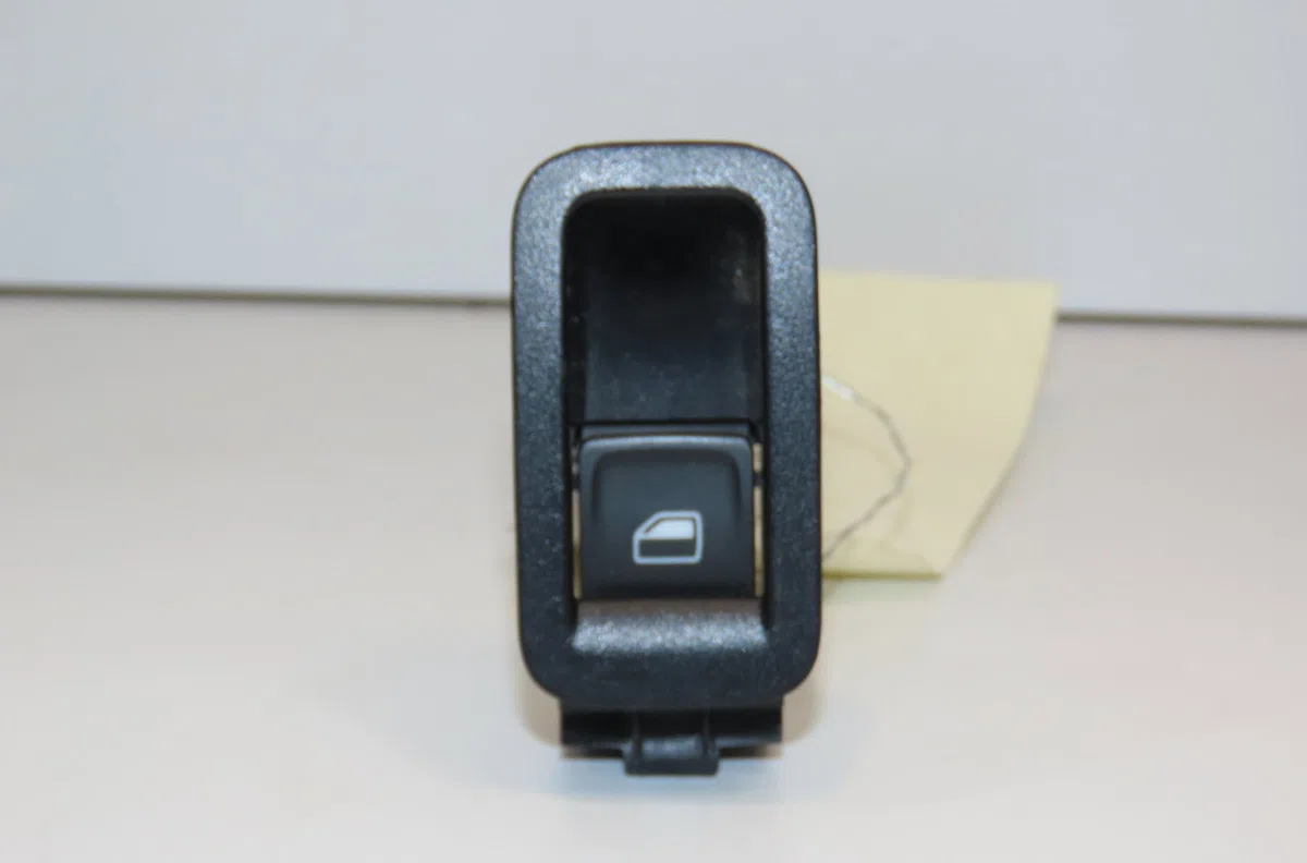 Commande leve-glace porte arrière gauche Volkswagen POLO V (6R1, 6C1) 1.2 tsi 16v (2014-2017) 5 portes occasion