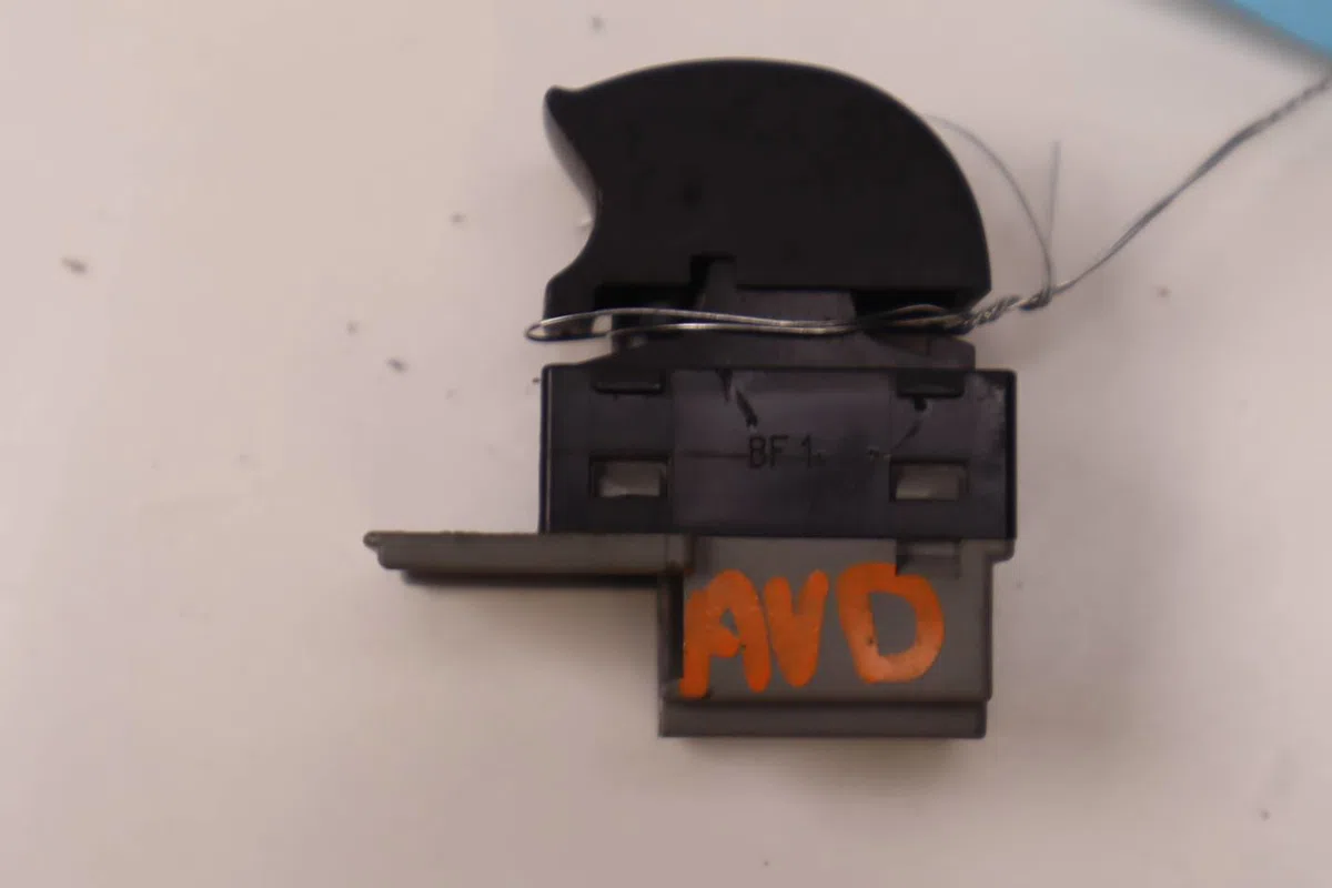 Commande lève-glace porte avant droite Audi A3 (8L1) 1.9 tdi (1996-2001) occasion