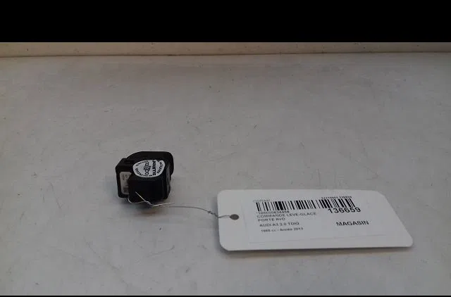 Commande lève-glace porte avant droite Audi A3 Sportback (8VA, 8VF) 2.0 tdi quattro (2013-2018) occasion — photo 2