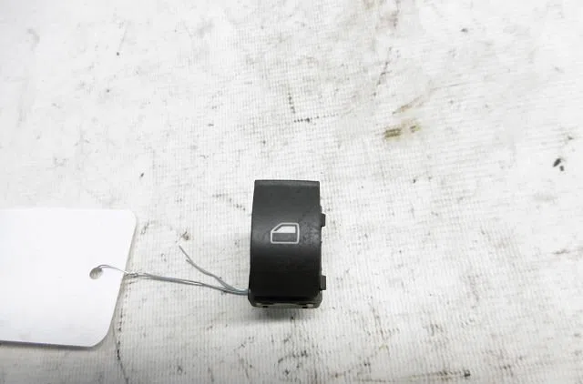 Commande lève-glace porte avant droite AUDI A4 2003 occasion — photo 2