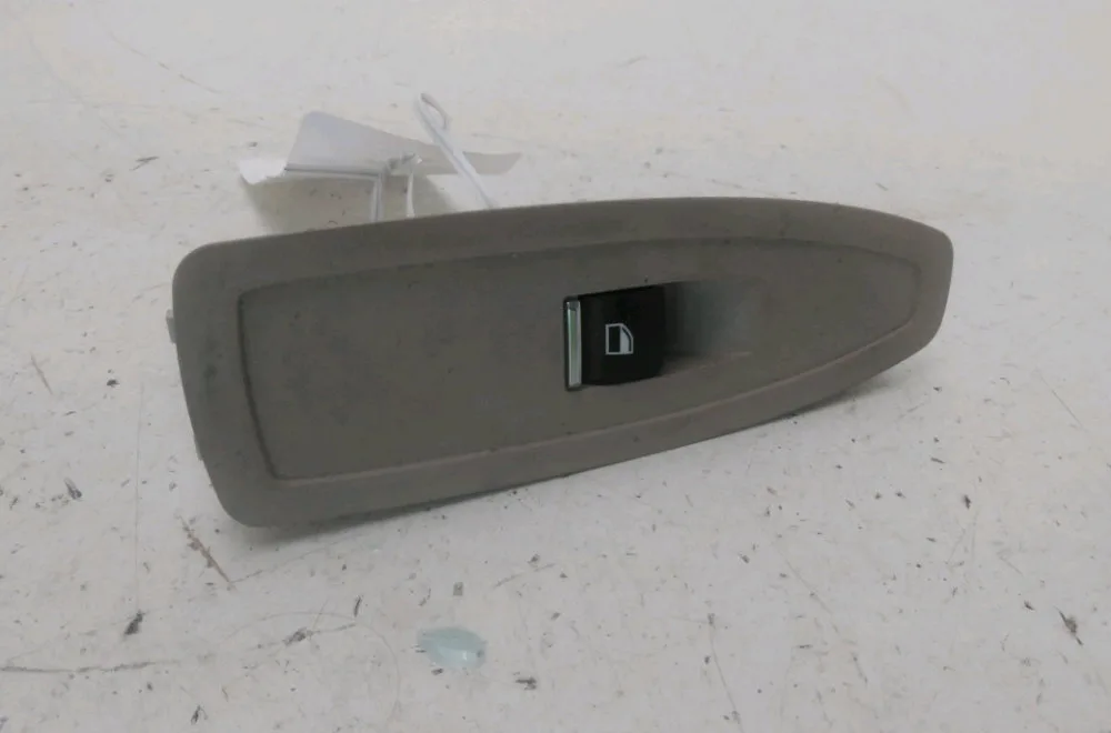 Commande lève-glace porte avant droite Bmw 3 Touring (F31) 316 d (2012-2019) occasion