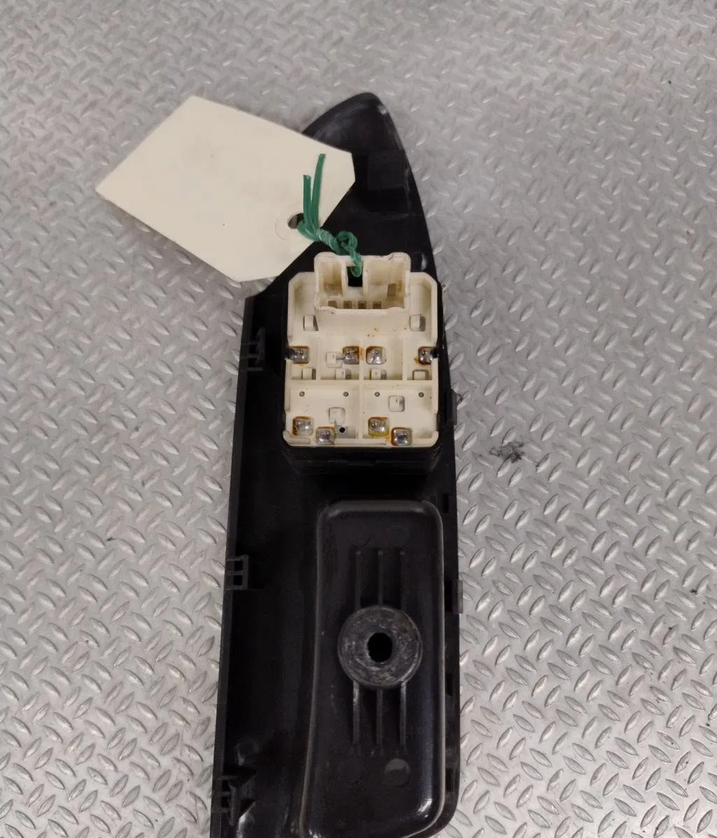 Commande lève-glace porte avant droite CHEVROLET AVEO 1  AVEO 1 occasion — photo 2