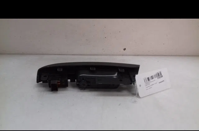 Commande lève-glace porte avant droite Chevrolet SPARK (M300) 1.0 (2010) 5 portes occasion — photo 2