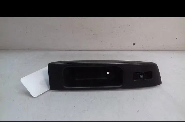 Commande lève-glace porte avant droite Chevrolet SPARK (M300) 1.0 (2010) 5 portes occasion — photo 3