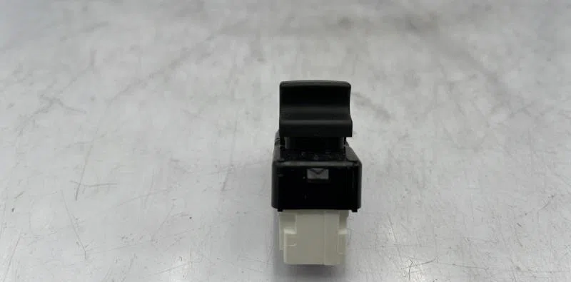 Commande lève-glace porte avant droite CITROEN C3 3 PHASE 2 occasion