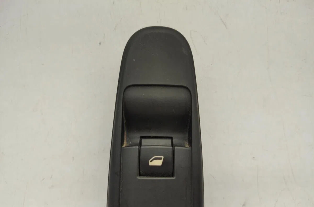 Commande lève-glace porte avant droite CITROEN C4 GRAND PICASSO 1 occasion