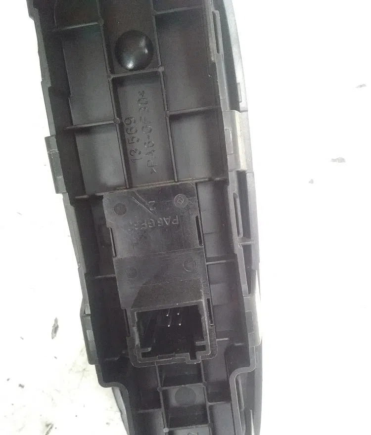 Commande lève-glace porte avant droite CITROEN C4 GRAND PICASSO I 2007 occasion — photo 2