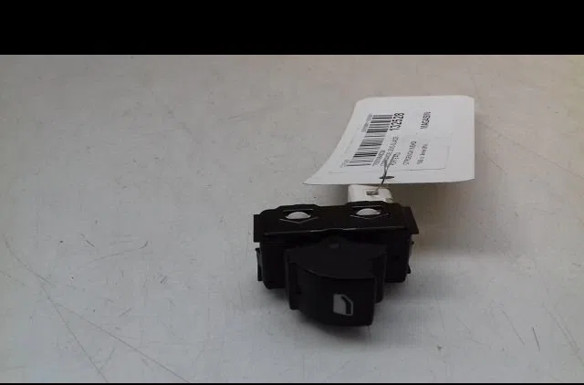 Commande lève-glace porte avant droite Citroën C4 PICASSO II 1.6 hdi - bluehdi 115 (2013) 5 portes occasion — photo 3