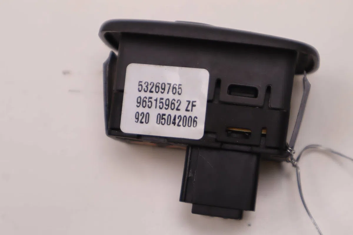 Commande lève-glace porte avant droite Citroen C5 II (RC_) 1.6 hdi (rc8hzb) (2004-2008) occasion