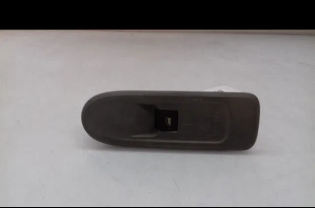 Commande lève-glace porte avant droite Citroën C5 III (RD_) 2.0 hdi 140 (2008) 4 portes occasion — photo 3