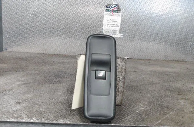 Commande lève-glace porte avant droite CITROEN C8  C8 occasion — photo 2