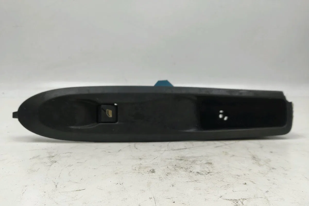 Commande lève-glace porte avant droite Citroën DS4 (NX_) 1.6 hdi 110 (2011-2015) occasion
