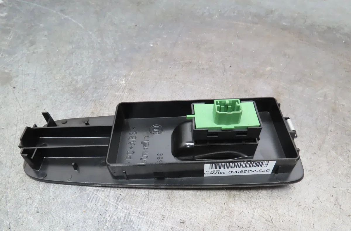 Commande lève-glace porte avant droite CITROEN JUMPER ODER RELAY 2014 occasion — photo 3