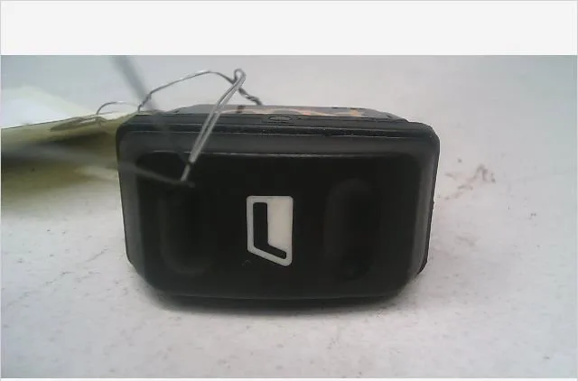 Commande lève-glace porte avant droite Citroen XSARA PICASSO (N68) 1.6 hdi (2004-2011) occasion