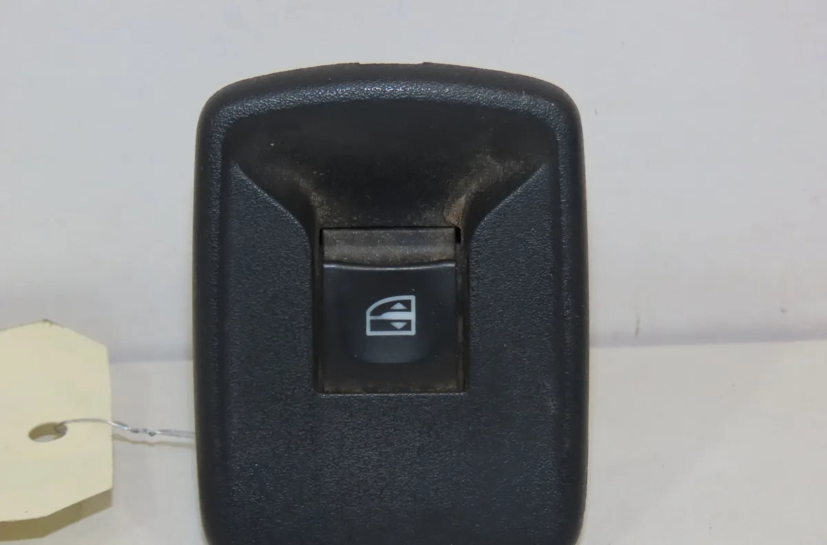 Commande lève-glace porte avant droite Dacia LODGY (JS_) 1.5 dci (2012) occasion