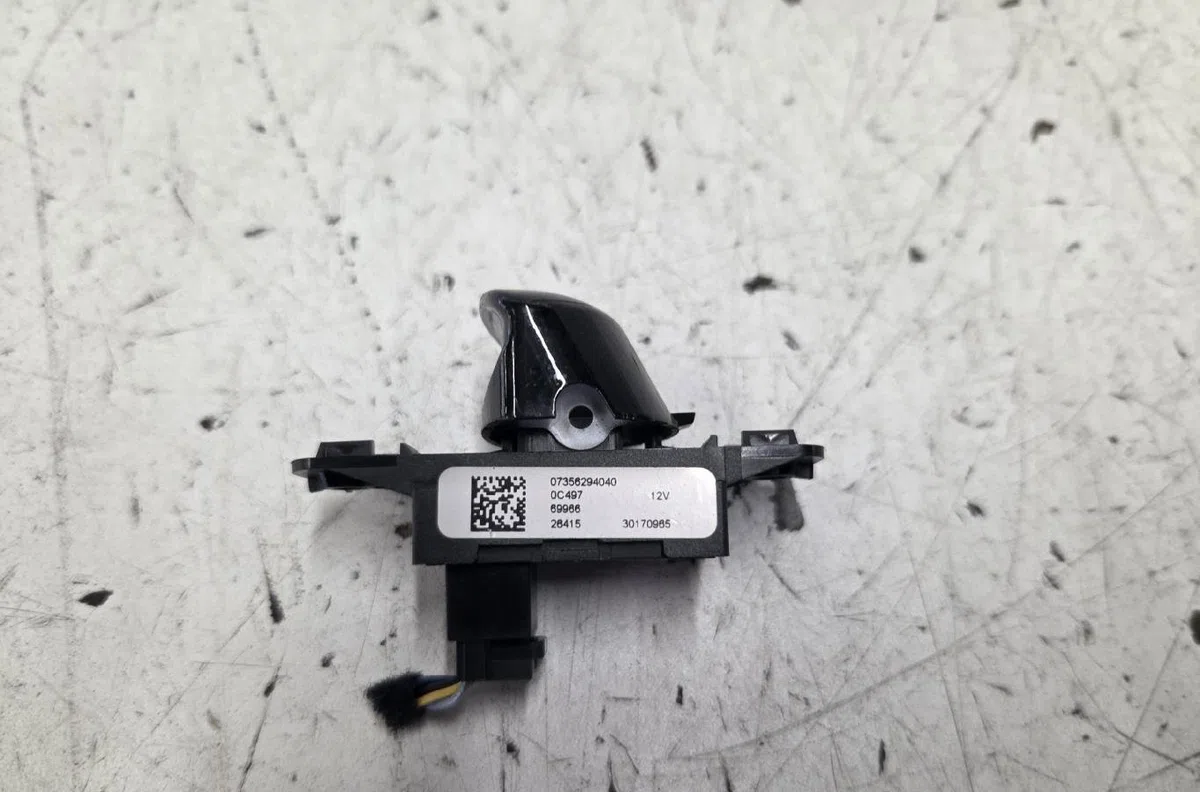 Commande lève-glace porte avant droite FIAT 500 2 CABRIO PHASE 2 occasion — photo 4