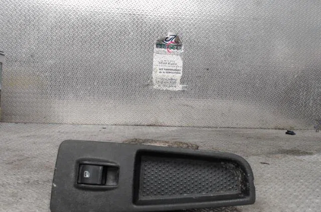 Commande lève-glace porte avant droite Fiat GRANDE PUNTO (199_) 1.3 d multijet (2008) occasion — photo 2