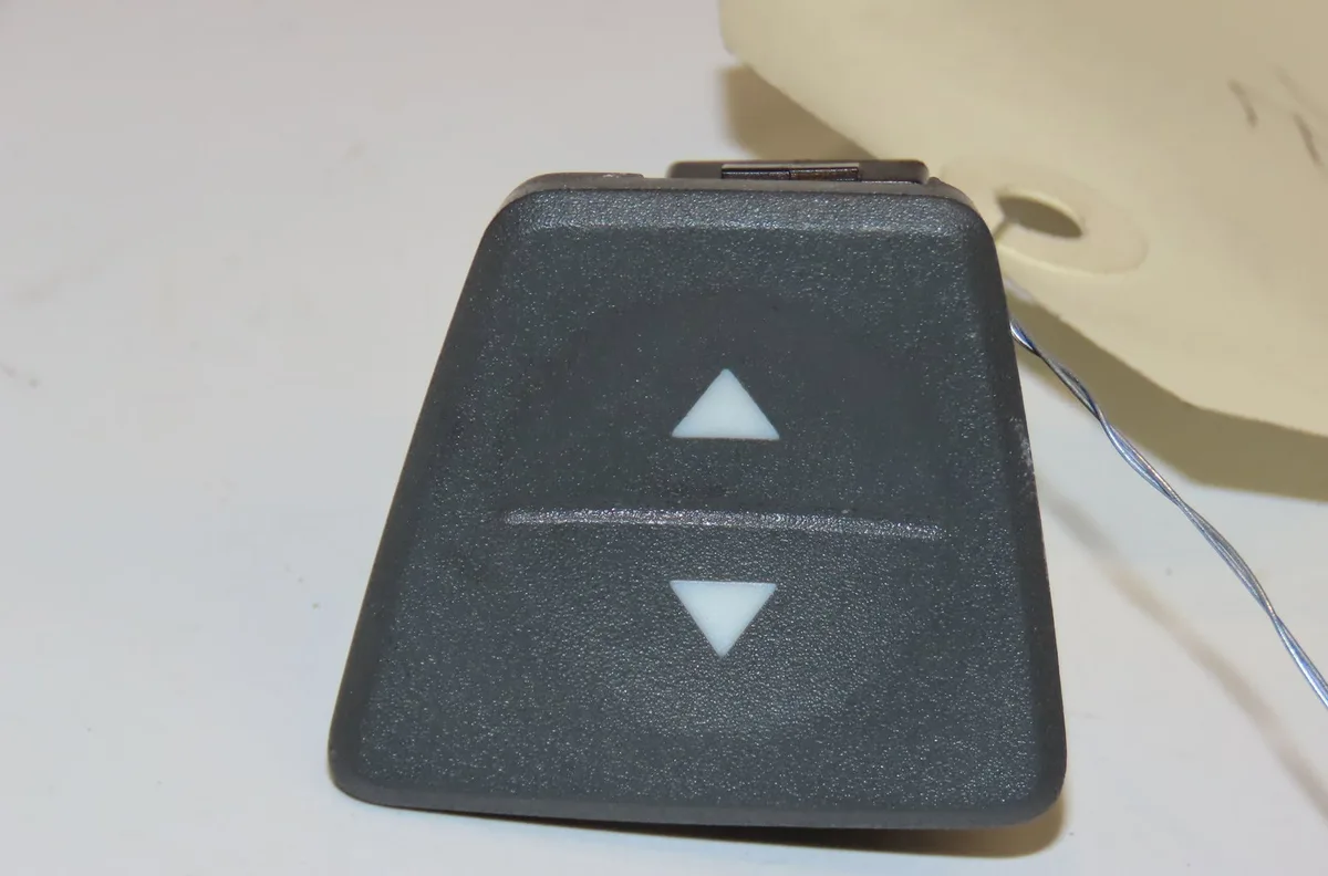 Commande lève-glace porte avant droite Fiat PANDA (169_) 1.2 (169.axb11, 169.axb1a) (2003) 5 portes occasion