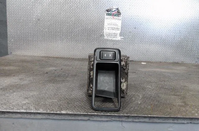 Commande lève-glace porte avant droite FORD C-MAX 1  C-MAX 1 PHASE 2 occasion — photo 2