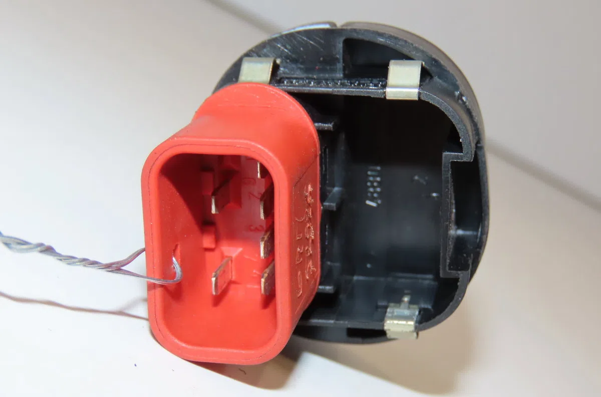 Commande lève-glace porte avant droite Ford FIESTA V (JH_, JD_) 1.4 16v (2001-2008) 5 portes occasion — photo 2