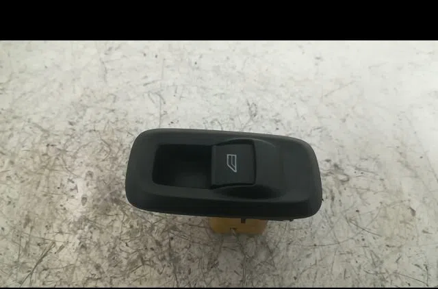 Commande lève-glace porte avant droite Ford FIESTA VI (CB1, CCN) 1.4 tdci (2010-2012) 3 portes occasion