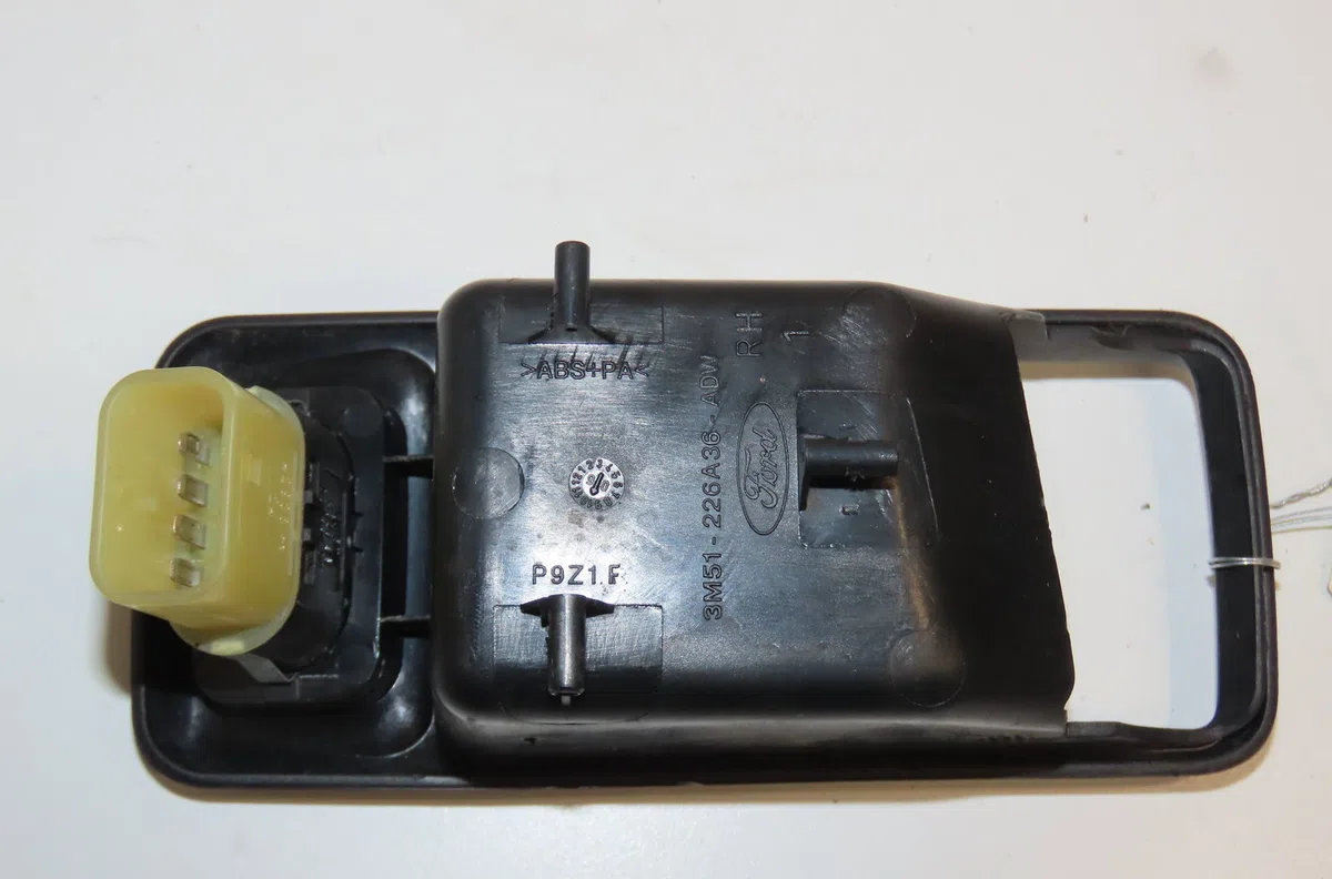 Commande lève-glace porte avant droite Ford FOCUS C-MAX (DM2) 1.8 tdci (2005-2007) 5 portes occasion — photo 2