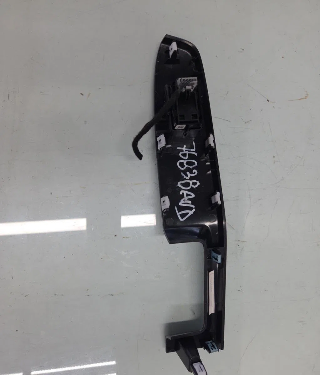 Commande lève-glace porte avant droite FORD KUGA 3 PHASE 1 occasion