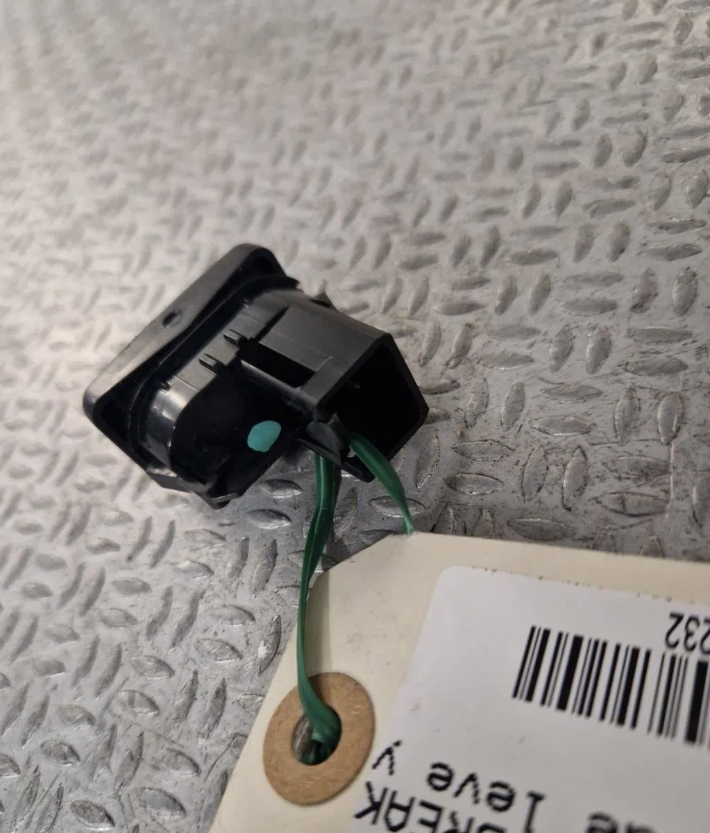 Commande lève-glace porte avant droite FORD MONDEO 3 PHASE 1 BREAK occasion — photo 2