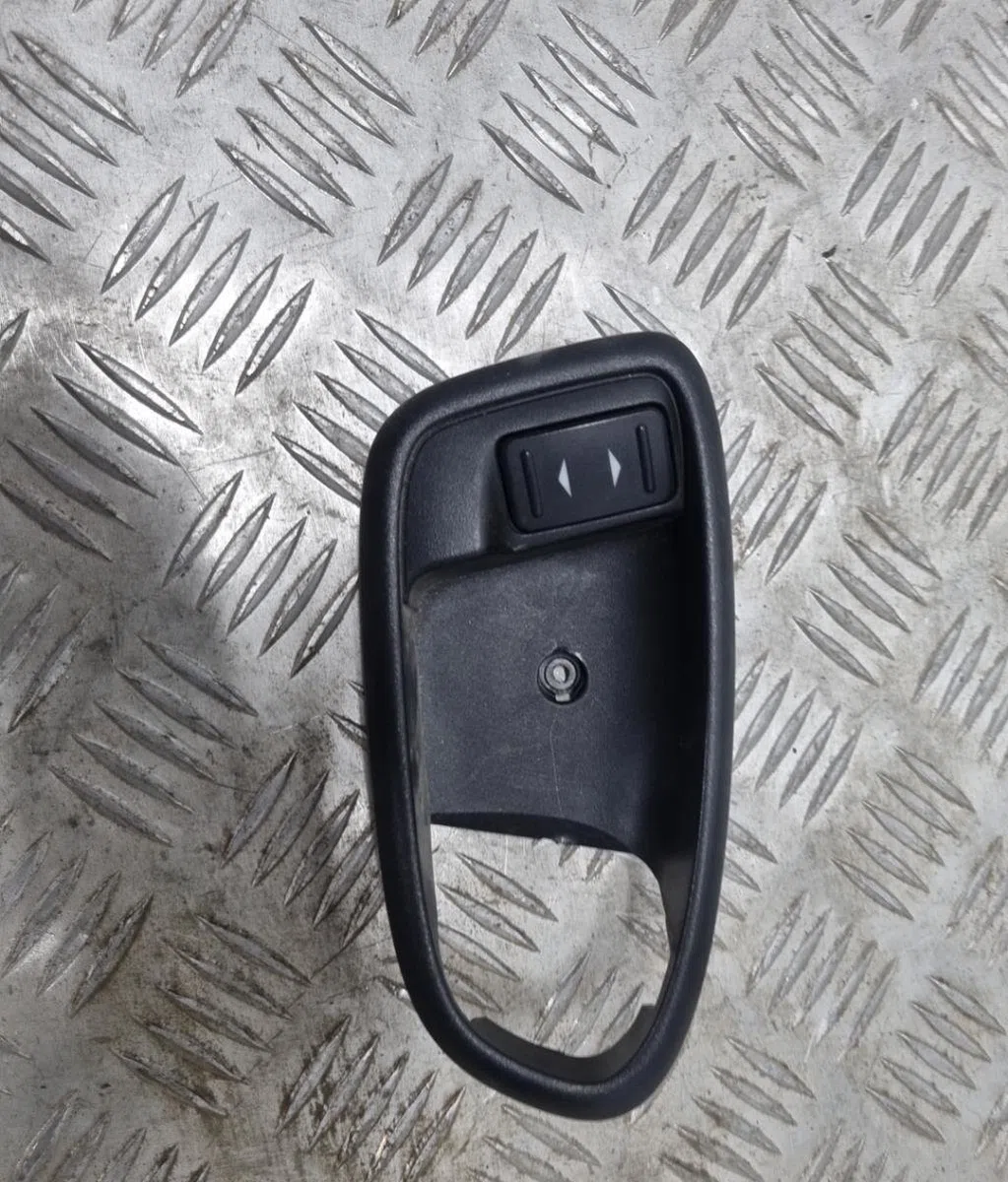 Commande lève-glace porte avant droite FORD S-MAX 1 PHASE 2 occasion — photo 3