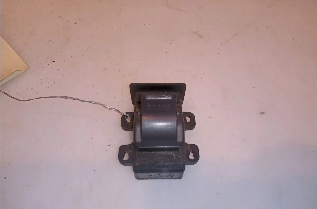 Commande lève-glace porte avant droite Honda CIVIC VII Hatchback (EU, EP, EV) 1.6 i (ep2, eu8, eu6) (2001-2005) occasion — photo 2