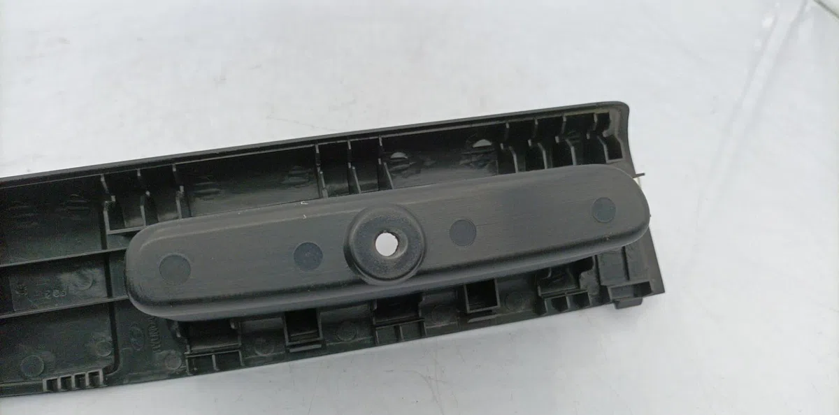Commande lève-glace porte avant droite HYUNDAI GETZ PHASE 1 occasion — photo 3