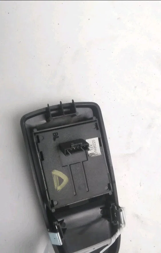 Commande lève-glace porte avant droite Iveco DAILY V Camionnette 29s13, 29l13, 35c13, 35s13, 40c13, 40s13 (2011-2014) oc