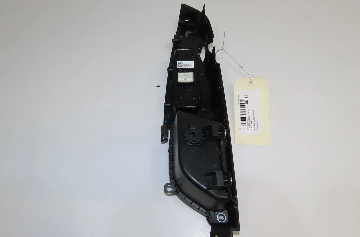 Commande lève-glace porte avant droite Kia SPORTAGE IV (QL, QLE) 1.6 crdi eco-dynamics (2019) 5 portes occasion — photo 2