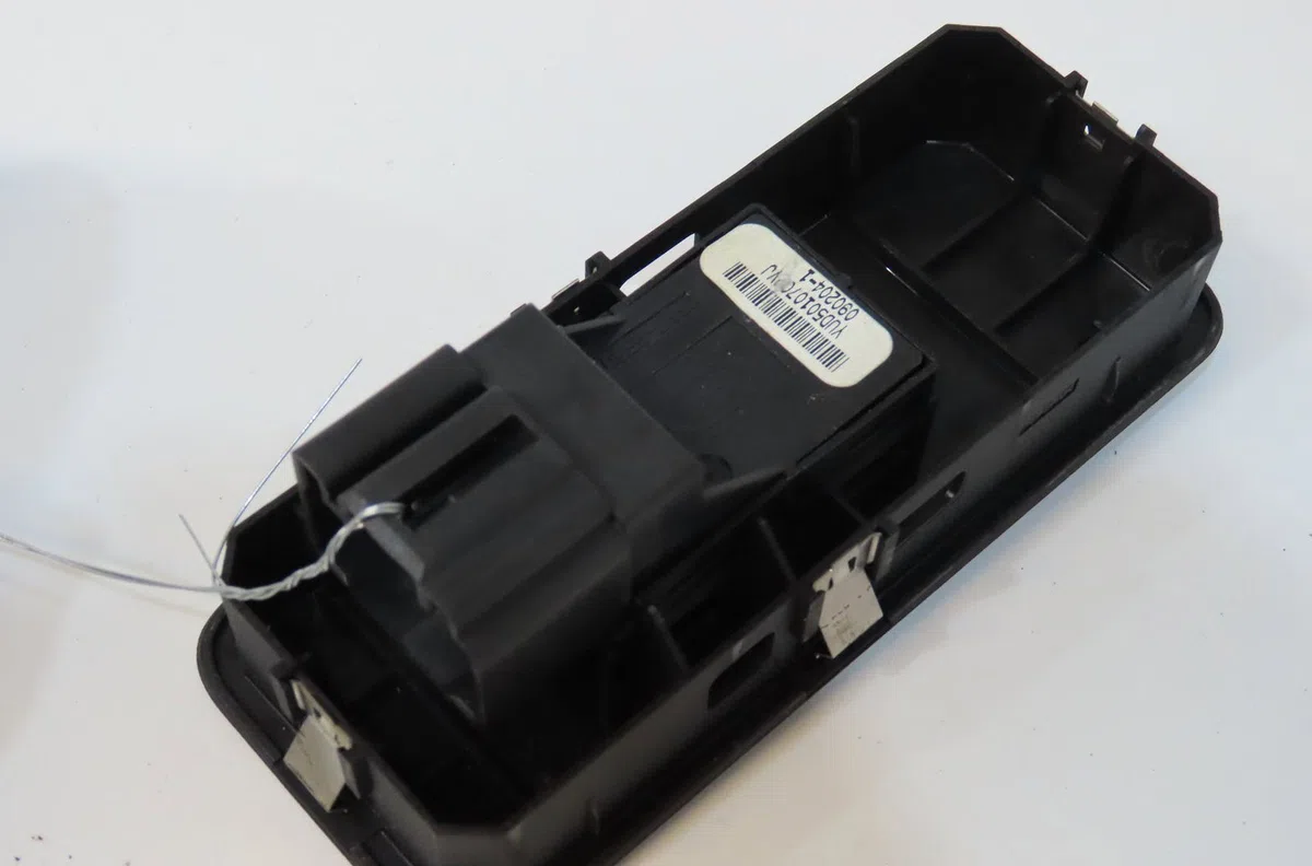 Commande lève-glace porte avant droite Land rover RANGE ROVER SPORT I (L320) 2.7 d 4x4 (2005-2013) occasion — photo 2