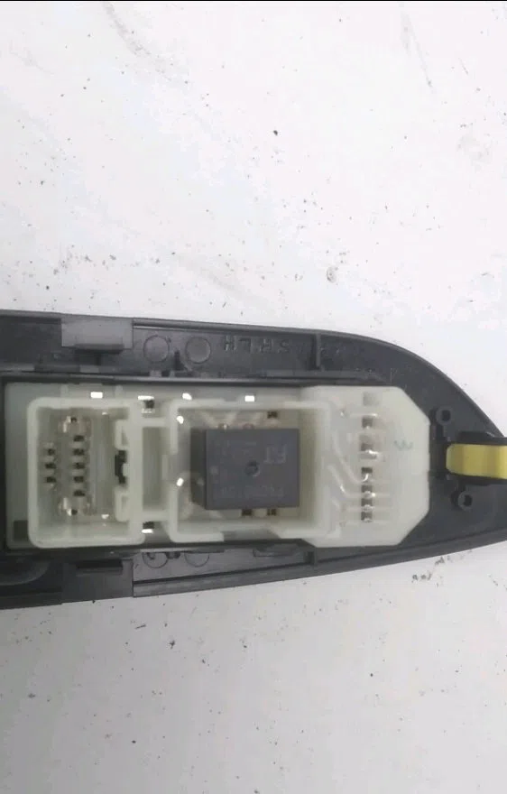 Commande lève-glace porte avant droite Lexus RX (_U3_) 300 (mcu35_) (2003-2008) occasion — photo 2