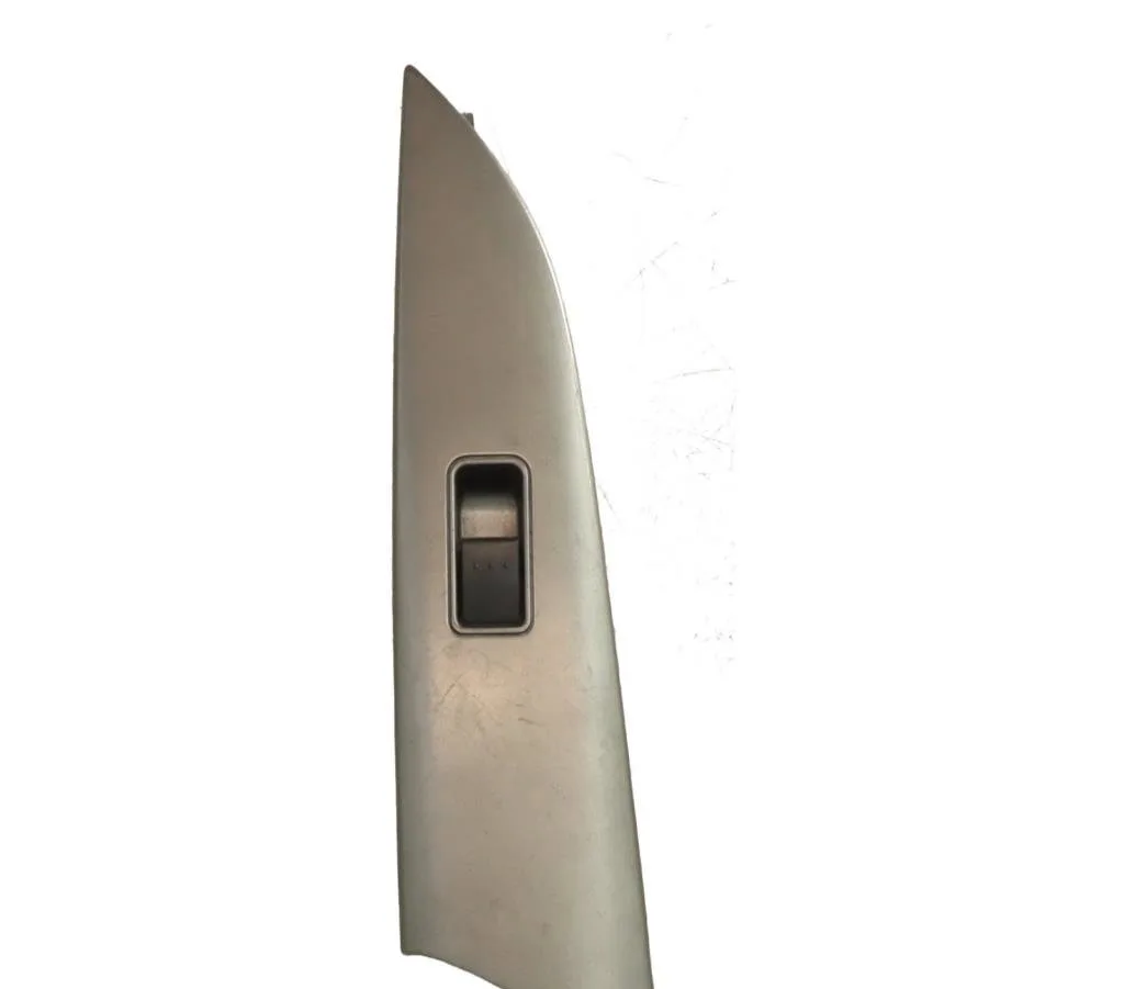 Commande lève-glace porte avant droite Mazda 3 A trois volumes (BK) 2.0 mzr-cd (bk12) (2006-2009) occasion