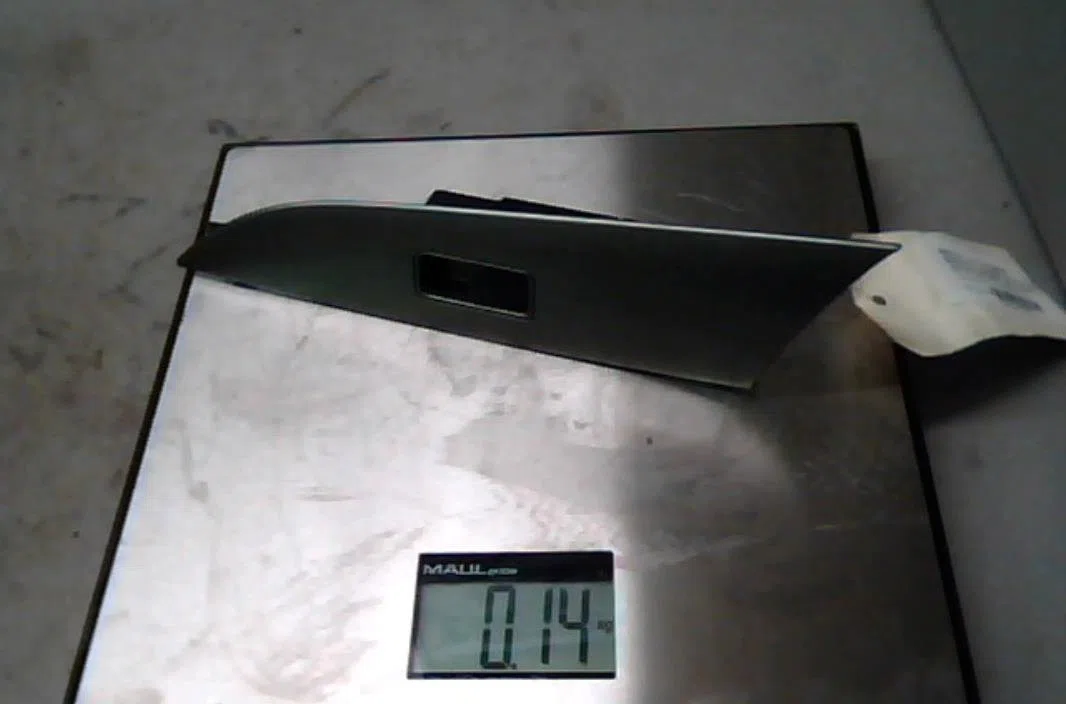 Commande lève-glace porte avant droite Mazda 3 A trois volumes (BK) 2.0 mzr-cd (bk12) (2006-2009) occasion — photo 2
