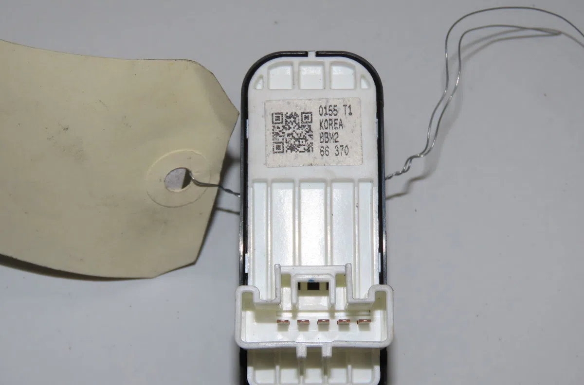 Commande lève-glace porte avant droite Mazda 3 (BL) 1.6 mz-cd (bl14) (2008-2013) occasion