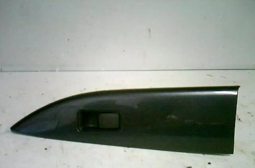 Commande lève-glace porte avant droite MAZDA 6 1 PHASE 2 occasion — photo 2