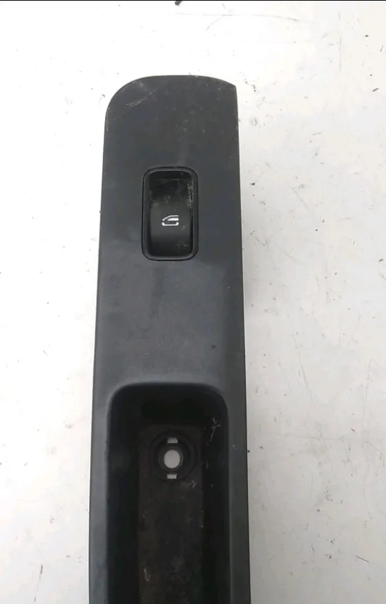 Commande lève-glace porte avant droite Mercedes-benz SPRINTER 3,5-t Camionnette (B907, B910) 315 cdi rwd (907.631, 907.633, 907.635, 907.637) (2020) occasion