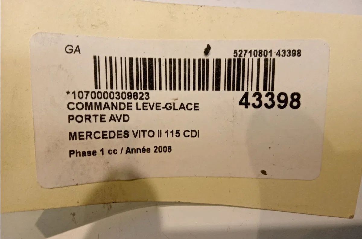 Commande lève-glace porte avant droite Mercedes-benz VITO - MIXTO Camionnette (W639) 115 cdi (639.601, 639.603, 639.605) (2003) occasion — photo 4