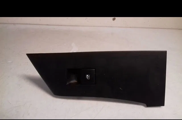 Commande lève-glace porte avant droite Opel ASTRA J (P10) 1.4 turbo (68) (2010-2015) occasion — photo 3