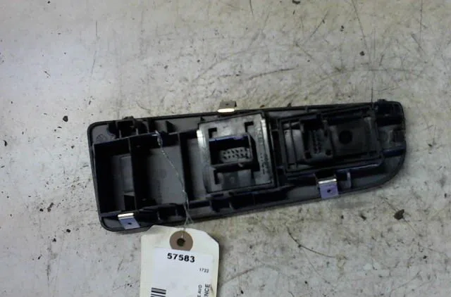 Commande lève-glace porte avant droite OPEL CORSA 2009 occasion — photo 2