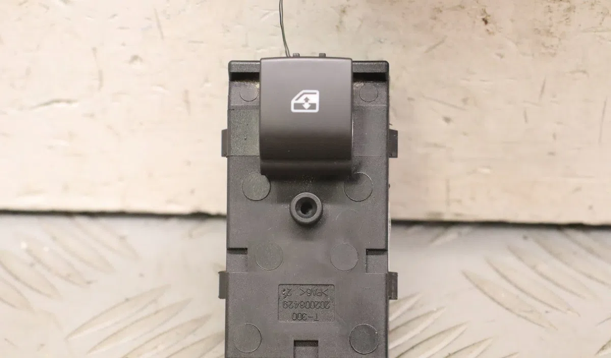 Commande lève-glace porte avant droite Opel KARL (C16) 1.0 (2015-2018) occasion — photo 3