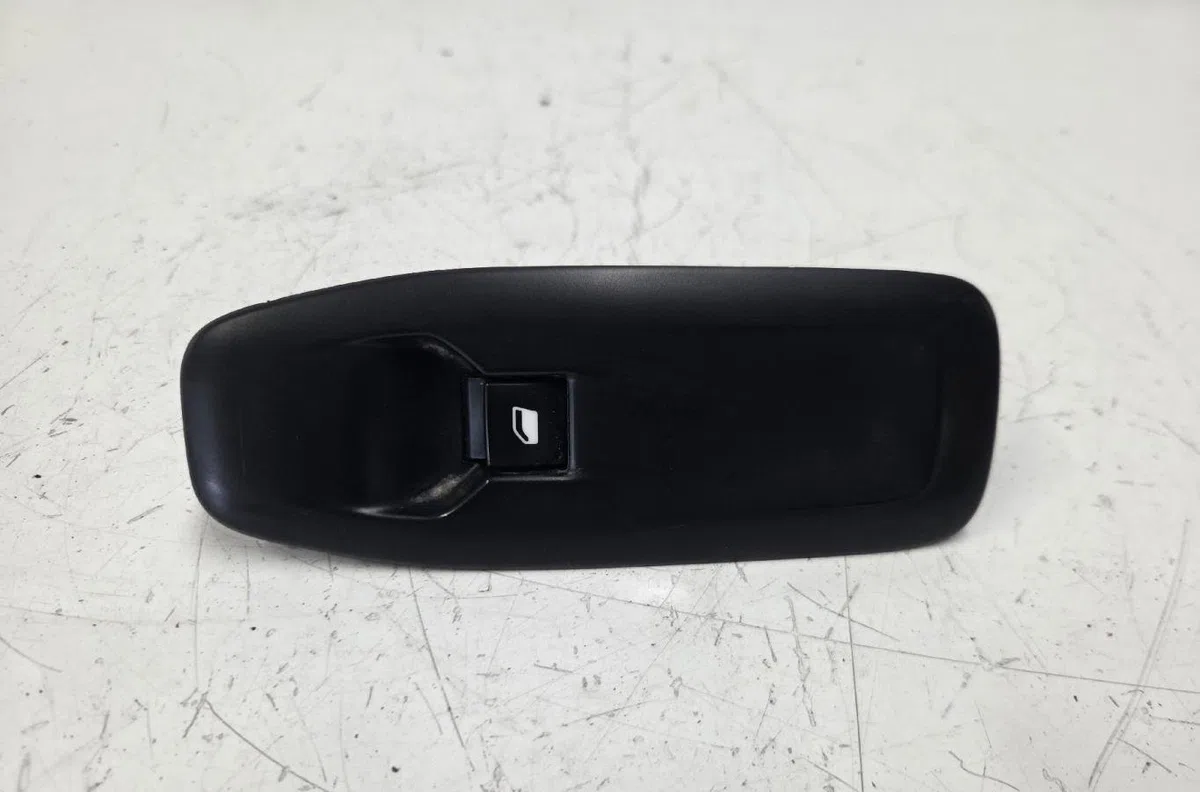 Commande lève-glace porte avant droite PEUGEOT 2008 1 PHASE 2 occasion