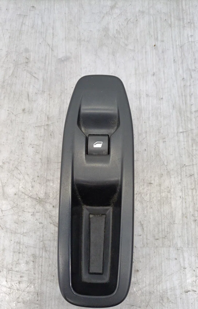 Commande lève-glace porte avant droite PEUGEOT 208 1 PHASE 1 occasion